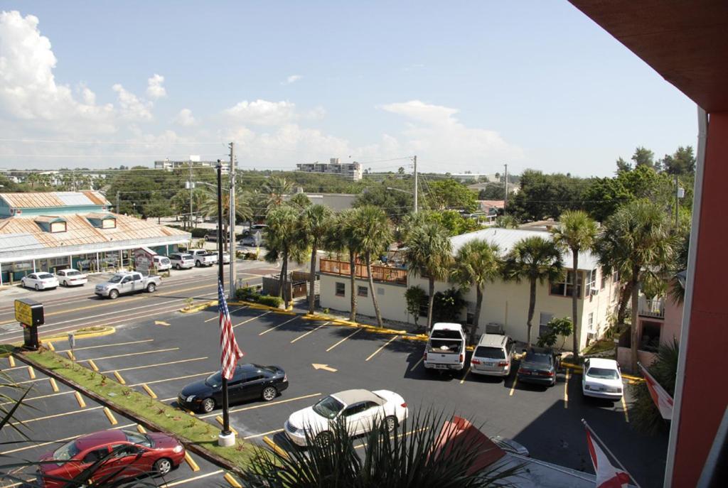 Gulf Towers Motel Indian Rocks Beach Bagian luar foto