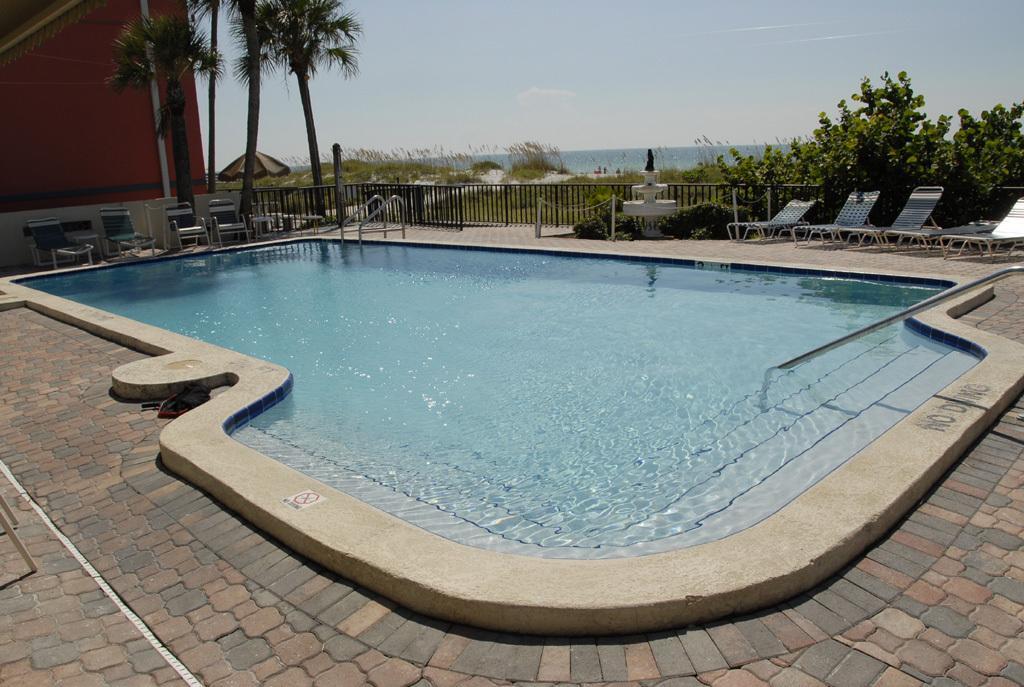 Gulf Towers Motel Indian Rocks Beach Bagian luar foto